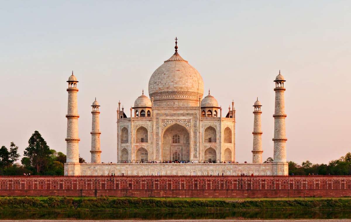 Sunrise Taj Mahal Tour From Delhi by Car