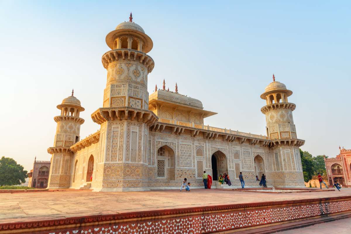 Taj Mahal Day Tour from Delhi by Car